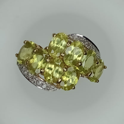 Capelinha Sphene 9k Gold Ring